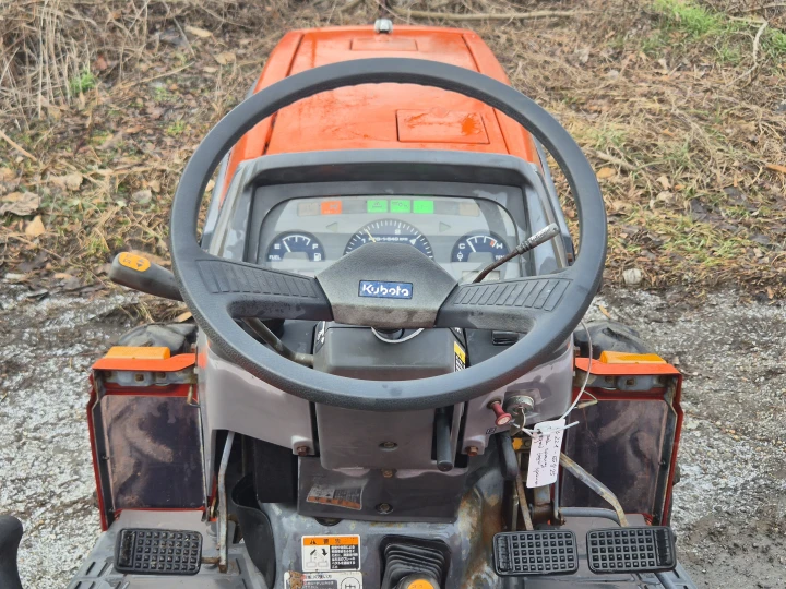 Kubota GL221D