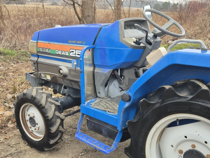 Iseki TG253F