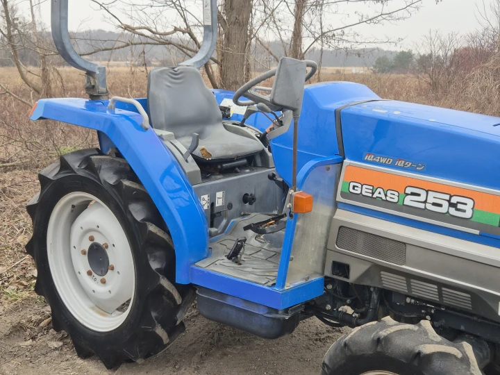 Iseki TG253F