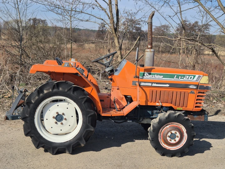Kubota L1-20D