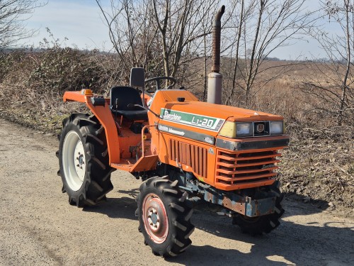 Kubota L1-20D