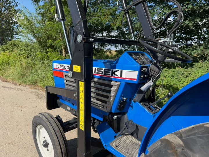 ISEKI TL2500S (4).jpeg