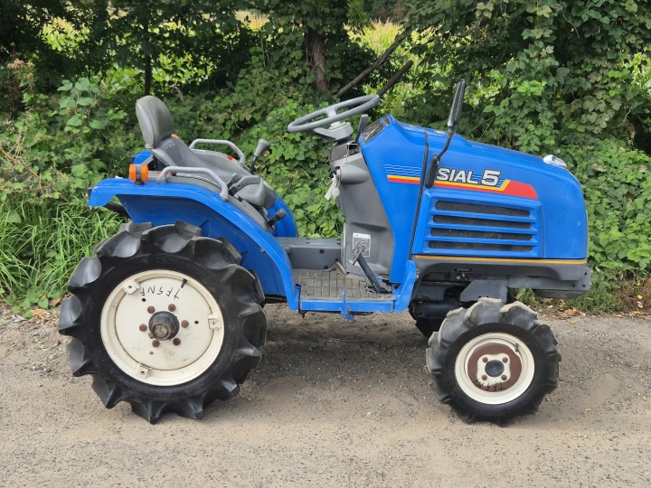 Iseki TM5F