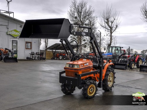 Kubota B1-15D + T300 1.jpg
