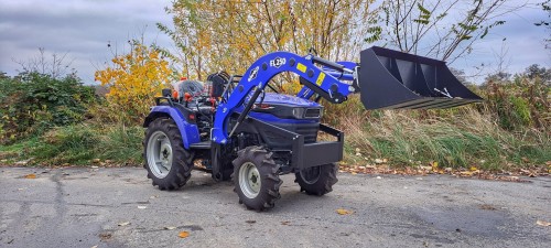 farmtrac lado 2.jpeg