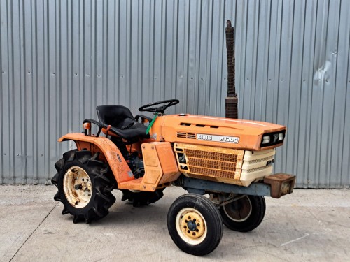 Kubota B1200S