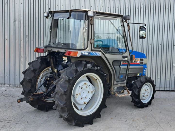 Iseki Geas 27D