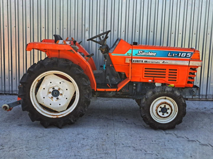 Kubota L1-185D