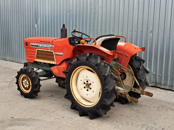 Yanmar YM2202D