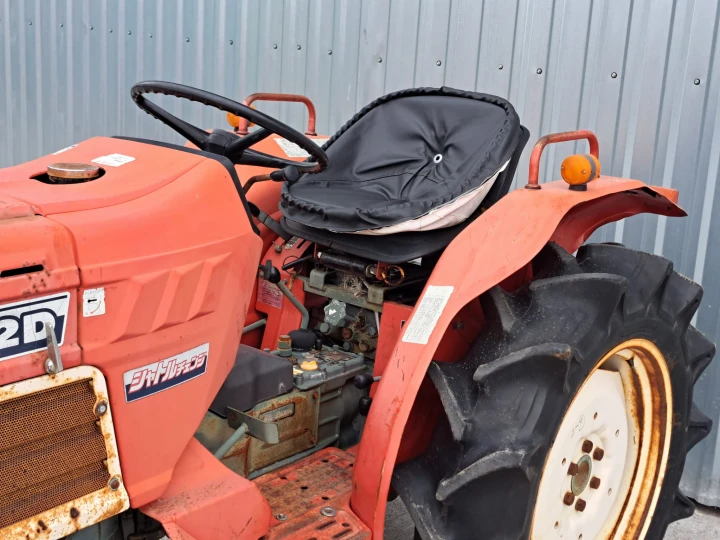 Yanmar YM2202D