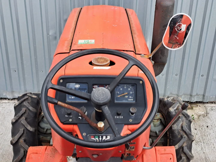 Yanmar YM2202D