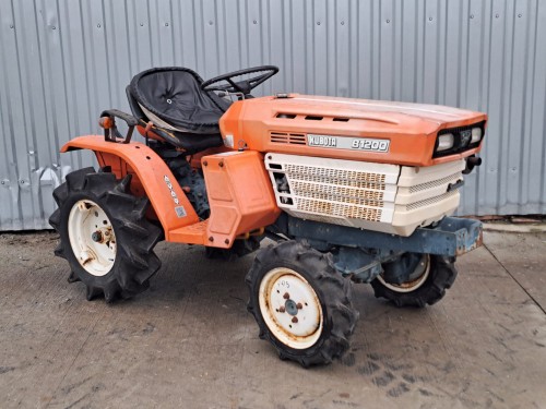 Kubota B1200D