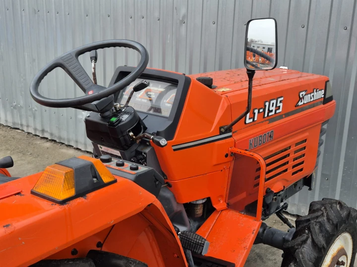 Kubota L1-195D