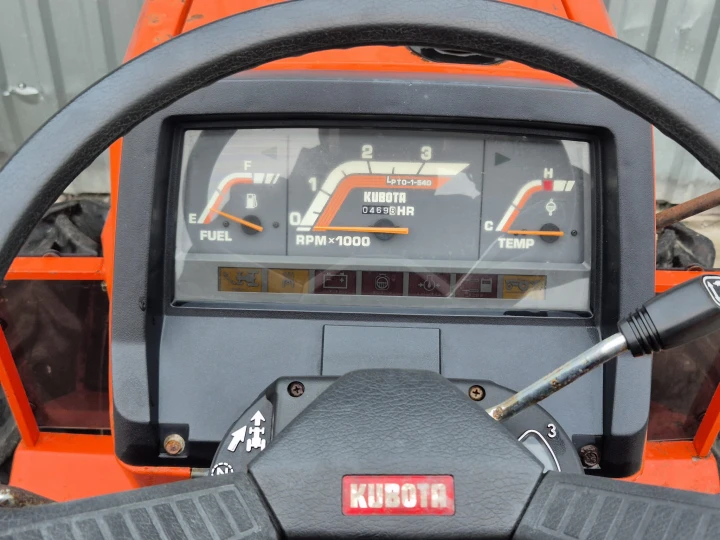 Kubota L1-195D