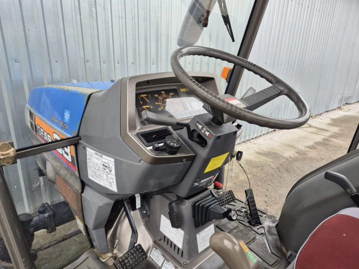 Iseki TG33F