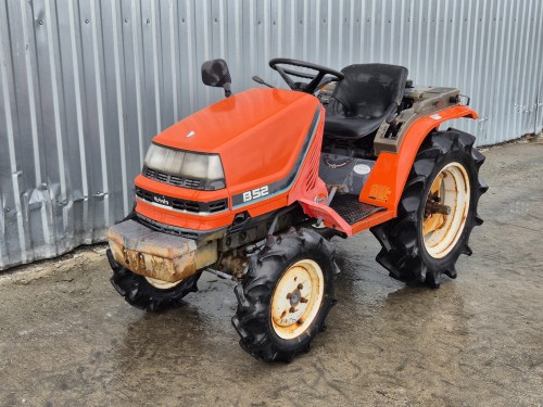 Kubota B52D