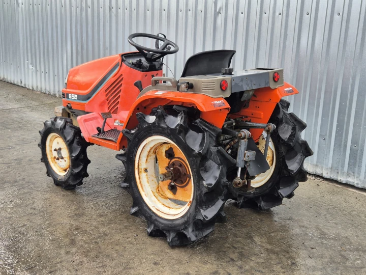 Kubota B52D