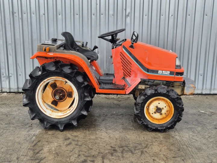 Kubota B52D
