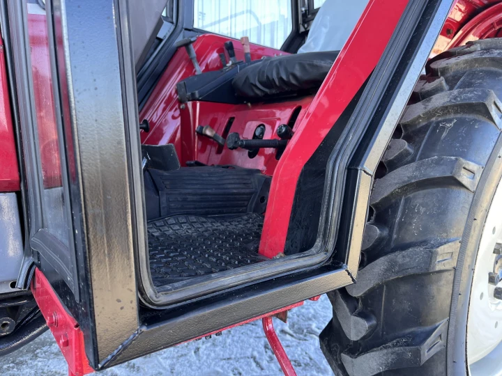 kabina_naglak_yanmar (2).jpeg