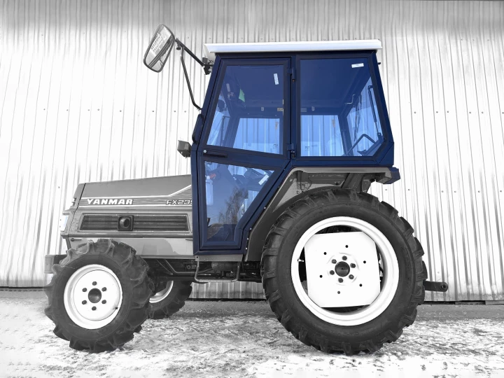 kabina_naglak_yanmar (4).jpeg