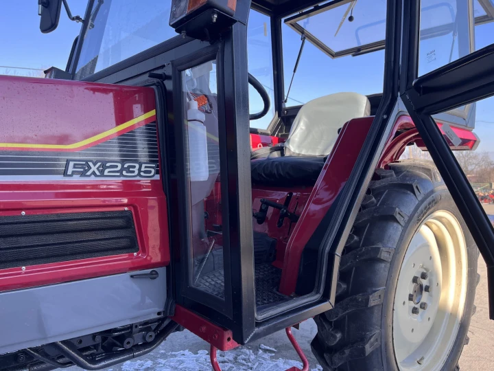 kabina_naglak_yanmar (17).jpeg